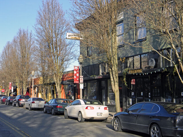 File:Ajmccusadowntownkentwa2010.jpg