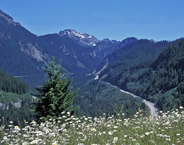 File:Snoqualmiepassroads.jpg