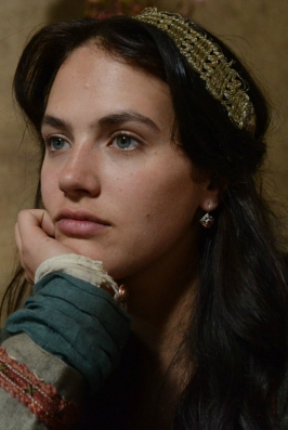 File:Mayim.jpg