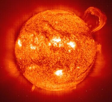 Science-sun-solar-physics-disc-loop 47889 600x450