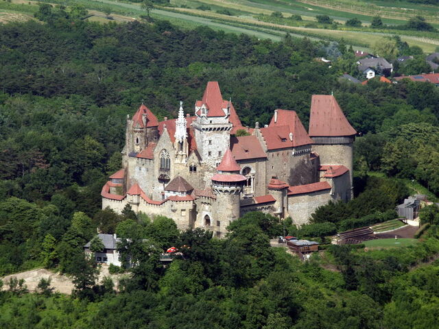 File:Kreutzenstein.jpeg