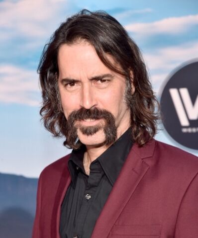 File:Jeff Daniel Phillips.jpg