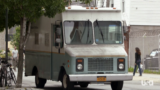 File:4x11-TheVan.png