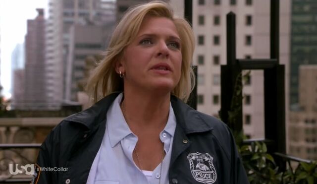 File:5x01-Officer.jpg