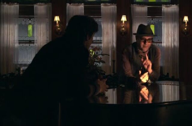 File:Neal and Mozzie 2.jpg