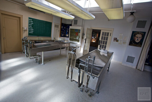 File:Morgue.jpg
