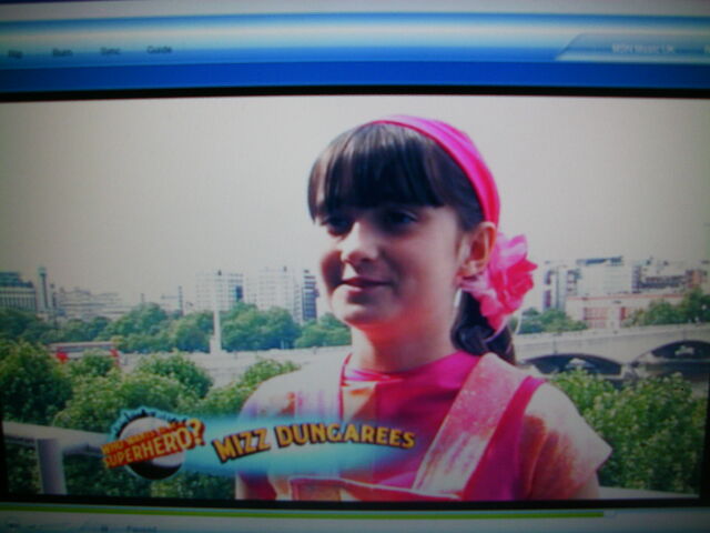 File:Mizz Dungarees talking about Gold Starlet.jpg
