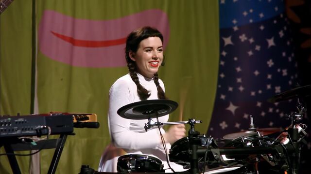 File:BlathnaidConroy-MurphyPlayingDrums.jpg