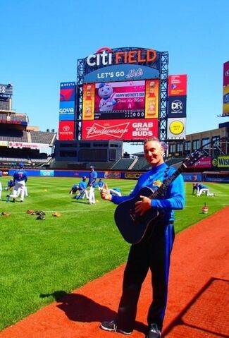 File:Anthonyoncitifield.jpg