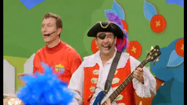 File:CaptainandSimoninWigglyShowtime.png