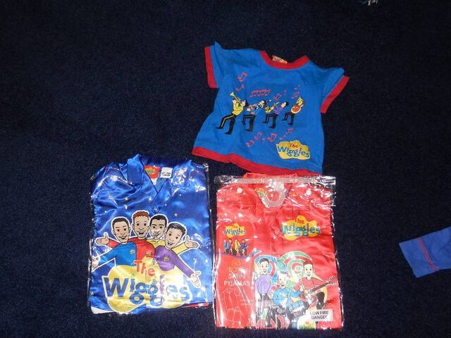 File:Pajamas.jpg