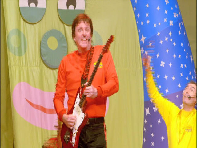 File:MurrayPlayingRedFenderJazzmasterGuitarinCelebration!.jpg