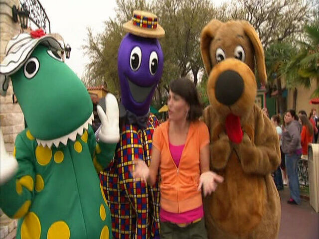 File:TheWigglyMascotsinWigglesWorld.jpg