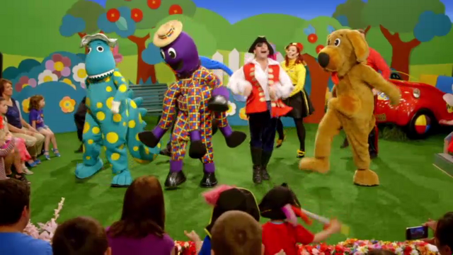 File:TheWiggleFriendsinTakingOff!Concert.png