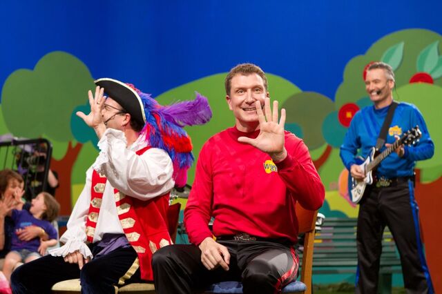 File:FiveLittleDucks-2013PromoPicture.jpg
