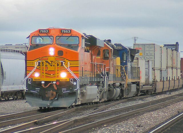 File:BNSF 7663.jpg