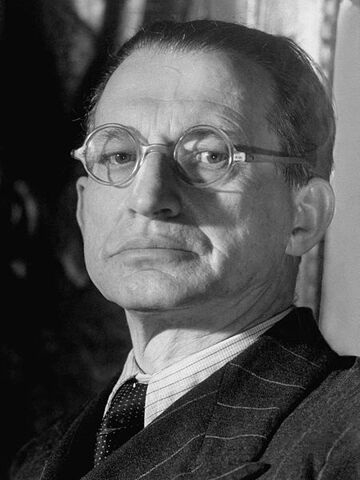 File:450px-Alcide de Gasperi.jpg