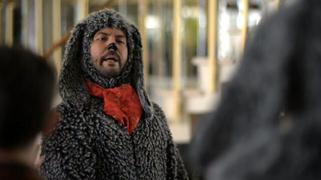 File:Wilfred 3x01 01.jpg