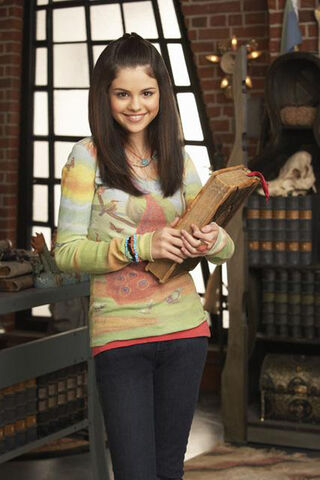 File:Wizards-Waverly-Place-tv-03.jpg