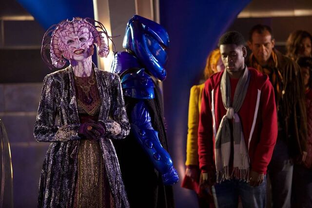 File:S3E2 Lyzera wizards.jpg