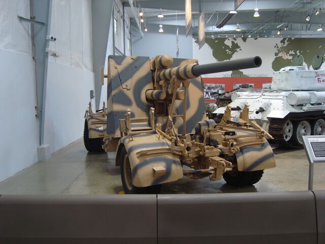 File:FlaK 37.jpg