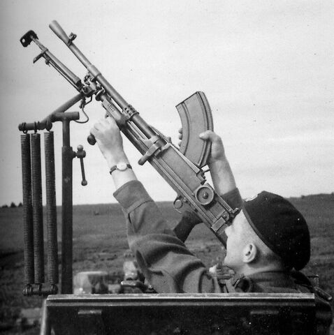 File:Bren LMG.jpg