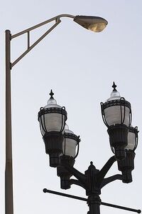 300px-Newandoldstreetlights.jpg