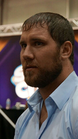 Archivo:Curtis Axel April 2014.jpg