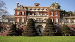 Ridgewell Manor