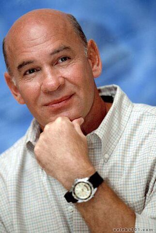 File:Mitch Pileggi.jpg
