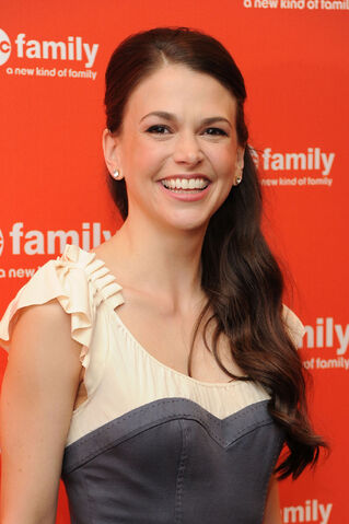 File:Sutton foster a p.jpg
