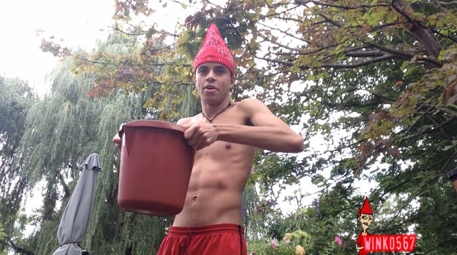 File:JoeWinkoIceBucket.png