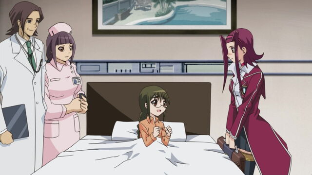 File:5Dx152 Akiza visits Haruka.jpg