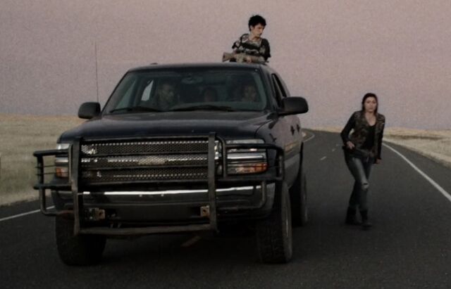 File:NewBlackSUV.jpg