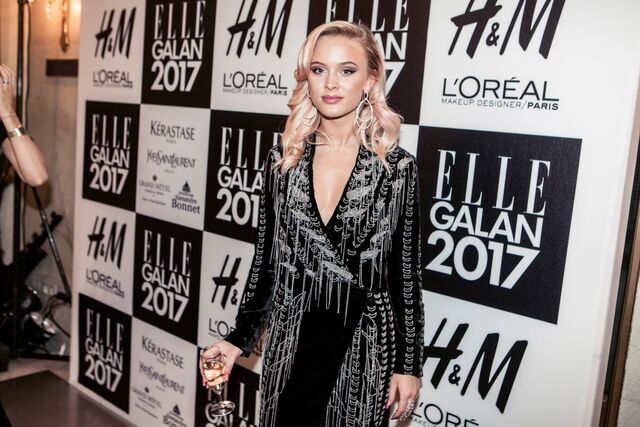 File:2017-Zara-Elle-Galan3.jpg