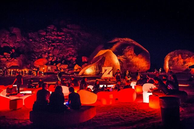 File:The Zedd True Colors Experience - Straight Into the Fire.jpg