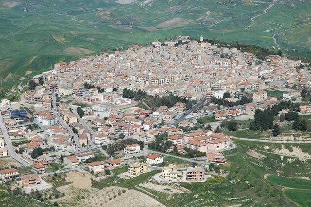 Fichier:Montedoro.jpg