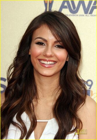 File:Victoria Justice-35.jpg