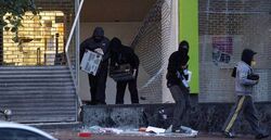 291012looting