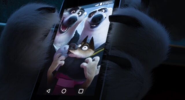 File:Kevin strangling a wolf.jpeg